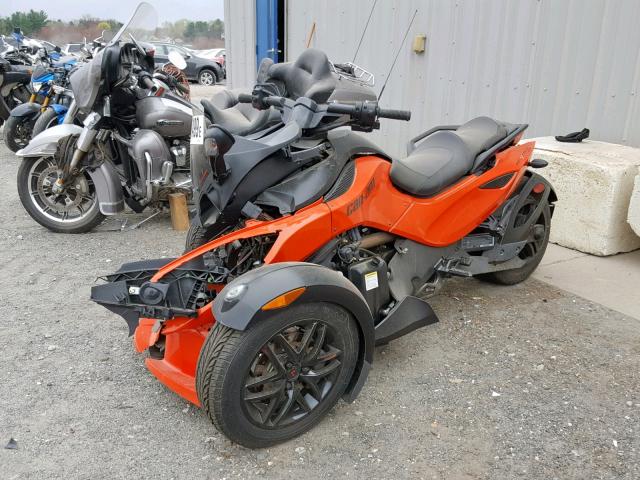 2BXJAHA17CV000232 - 2012 CAN-AM SPYDER ROA ORANGE photo 2