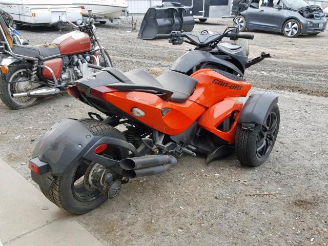 2BXJAHA17CV000232 - 2012 CAN-AM SPYDER ROA ORANGE photo 4