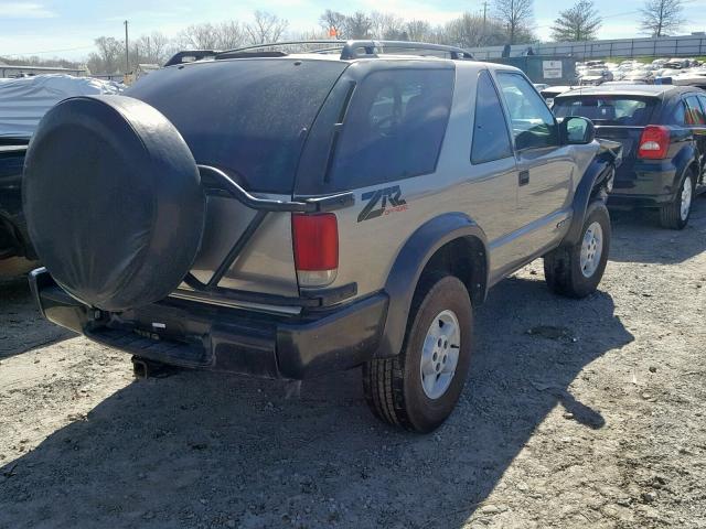 1GNCT18W0XK164700 - 1999 CHEVROLET BLAZER GRAY photo 4