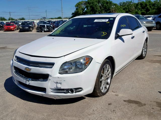 1G1ZE5EU3CF106762 - 2012 CHEVROLET MALIBU LTZ WHITE photo 2