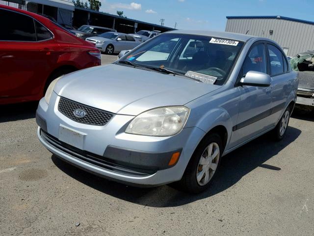 KNADE123266077777 - 2006 KIA RIO BLUE photo 2