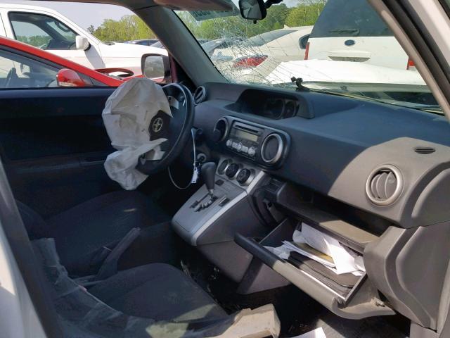 JTLKE50E891077651 - 2009 TOYOTA SCION XB 白色 照片 5