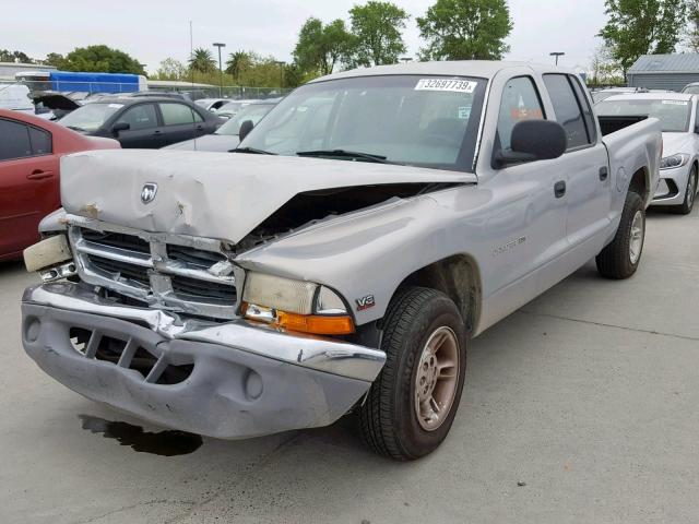 1B7GL2AN7YS640766 - 2000 DODGE DAKOTA QUA SILVER photo 2