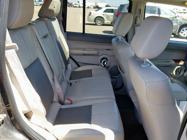 1J8HG58N16C354539 - 2006 JEEP COMMANDER BLACK photo 6