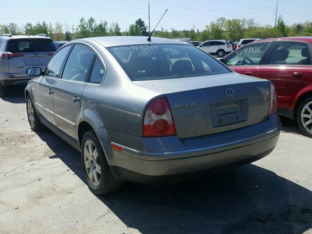 WVWRH63B33P257035 - 2003 VOLKSWAGEN PASSAT GLX GRAY photo 3