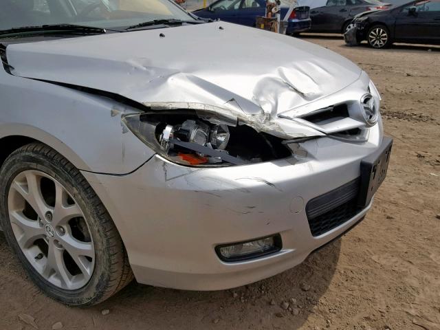 JM1BK343181780864 - 2008 MAZDA 3 HATCHBAC SILVER photo 9