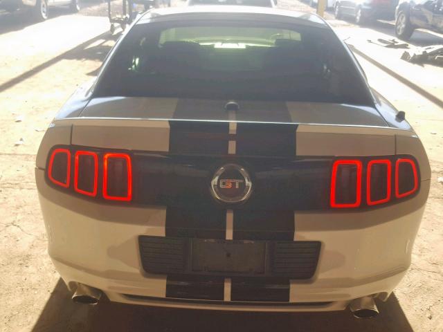 1ZVBP8CF9D5232363 - 2013 FORD MUSTANG GT WHITE photo 6