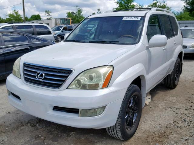 JTJBT20X550082725 - 2005 LEXUS GX 470 WHITE photo 2