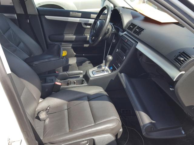 WAUAF78EX8A131533 - 2008 AUDI A4 2.0T WHITE photo 5