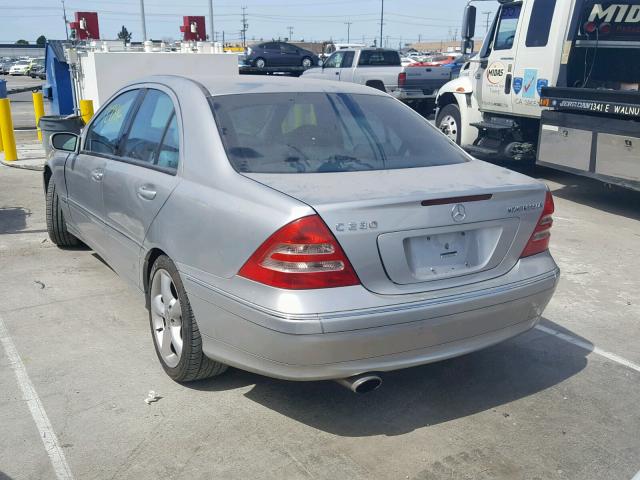 WDBRF40J84A587293 - 2004 MERCEDES-BENZ C 230K SPO SILVER photo 3