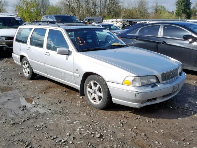 YV1LW61J7Y2656017 - 2000 VOLVO V70 BASE SILVER photo 1