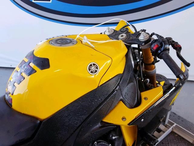 JYARN23E59A004608 - 2009 YAMAHA YZFR1 YELLOW photo 5