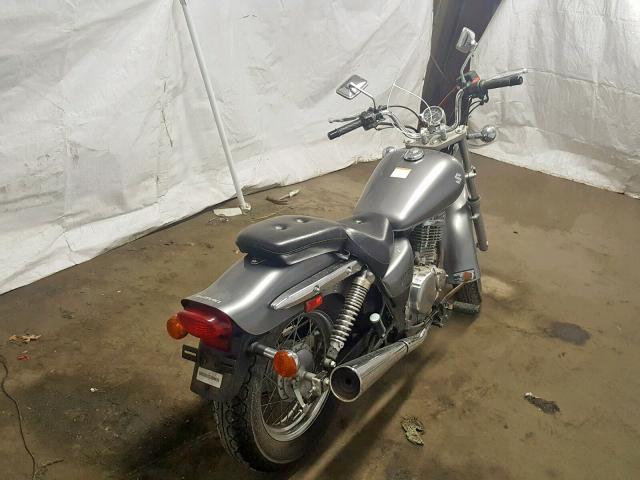 VTTNJ48A182102234 - 2008 SUZUKI GZ250 GRAY photo 4