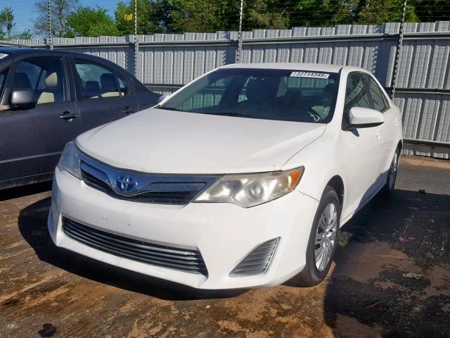 4T1BD1FK7DU089541 - 2013 TOYOTA CAMRY HYBR WHITE photo 2