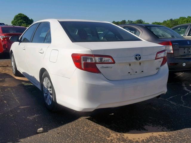 4T1BD1FK7DU089541 - 2013 TOYOTA CAMRY HYBR WHITE photo 3