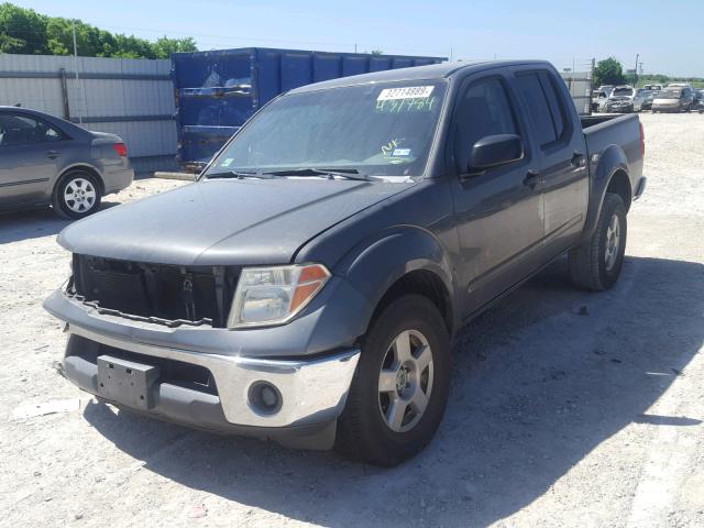 1N6AD07U98C431784 - 2008 NISSAN FRONTIER C GRAY photo 2