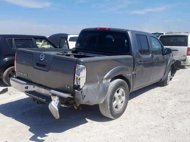 1N6AD07U98C431784 - 2008 NISSAN FRONTIER C GRAY photo 4