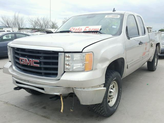 1GTHC29K87E584820 - 2007 GMC SIERRA C25 TAN photo 2