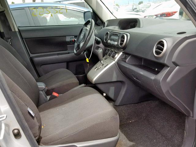 JTLKE50E091086036 - 2009 TOYOTA SCION XB 银色 照片 5