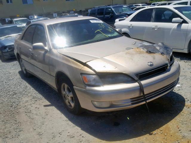 JT8BF28G3W5022637 - 1998 LEXUS ES 300 BEIGE photo 1