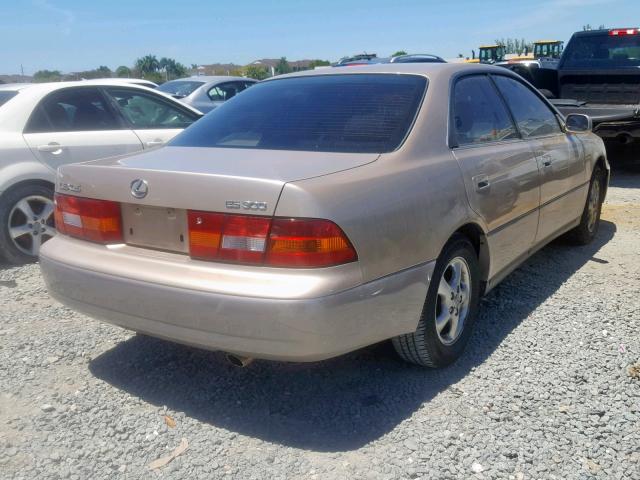 JT8BF28G3W5022637 - 1998 LEXUS ES 300 BEIGE photo 4