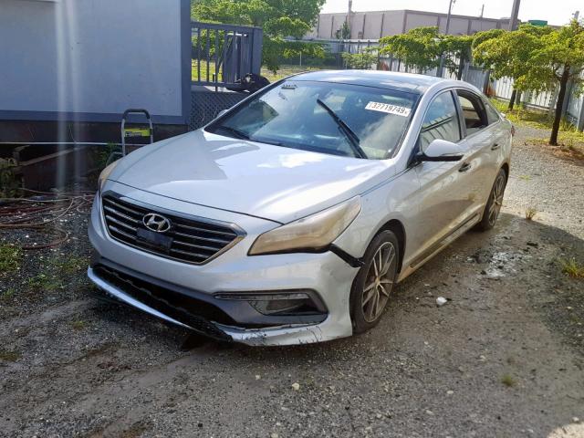 5NPE34AB0FH081565 - 2015 HYUNDAI SONATA SPO SILVER photo 2