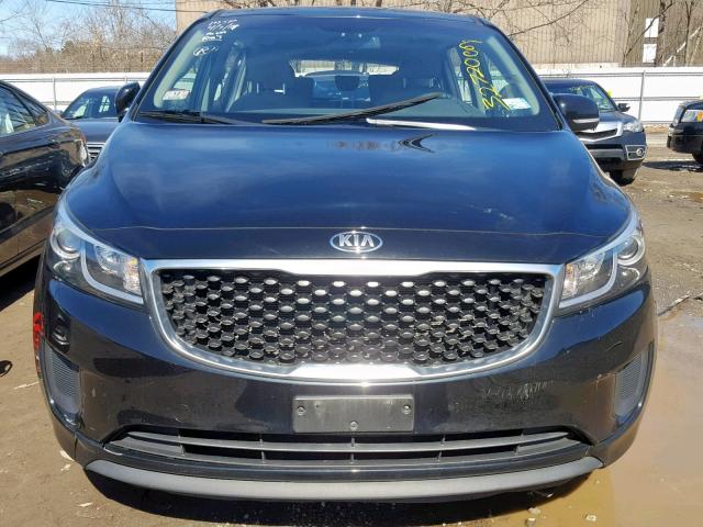 KNDMA5C19G6144573 - 2016 KIA SEDONA L BLACK photo 9