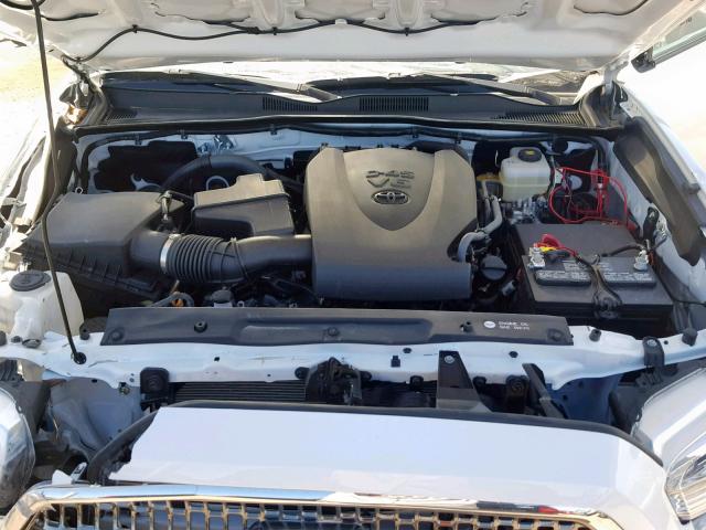3TMCZ5AN8HM092042 - 2017 TOYOTA TACOMA DOU თეთრი ფოტო 7