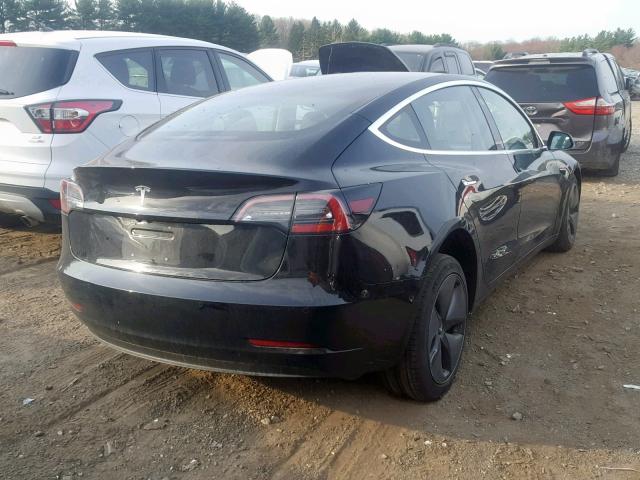 5YJ3E1EBXJF103556 - 2018 TESLA MODEL 3 BLACK photo 4