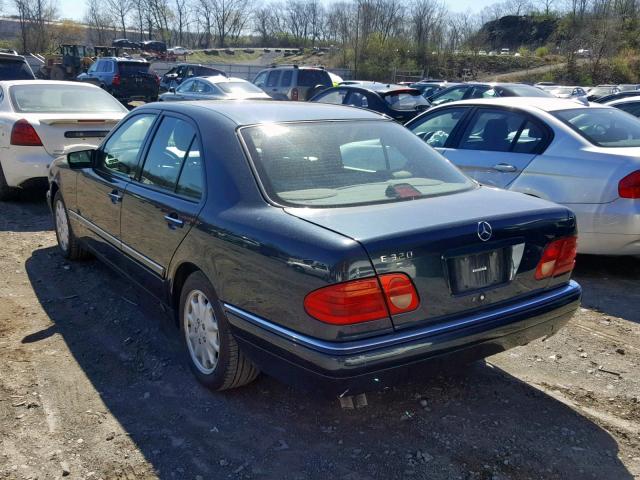 WDBJF55F1VJ031268 - 1997 MERCEDES-BENZ E 320 BLUE photo 3