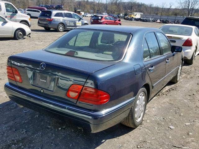 WDBJF55F1VJ031268 - 1997 MERCEDES-BENZ E 320 BLUE photo 4