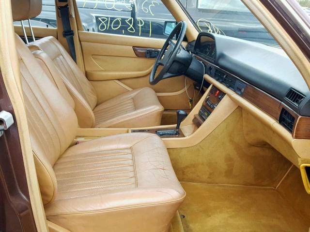 WDBCA32C5FA097118 - 1985 MERCEDES-BENZ 380 SE BROWN photo 5