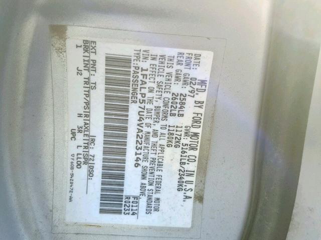 1FALP57U4VA223146 - 1997 FORD TAURUS GL SILVER photo 10