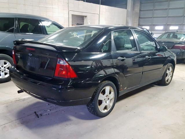 1FAFP34N07W124327 - 2007 FORD FOCUS ZX4 BLACK photo 4