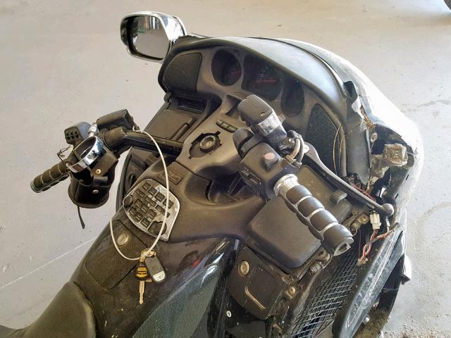 1HFSC47064A304680 - 2004 HONDA GL1800 BLACK photo 5