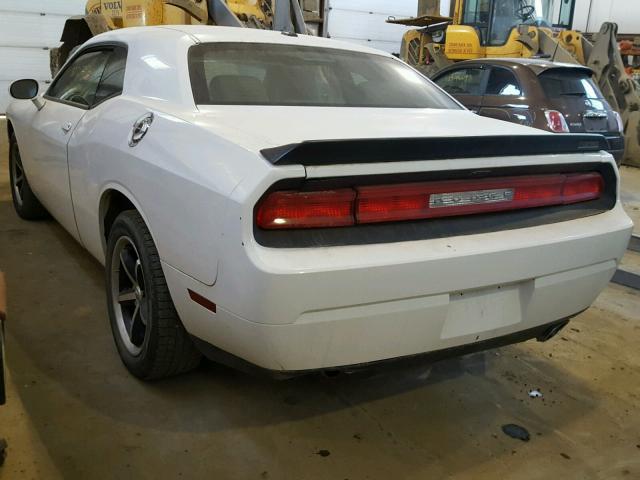 2B3CJ4DG1BH516862 - 2011 DODGE CHALLENGER WHITE photo 3
