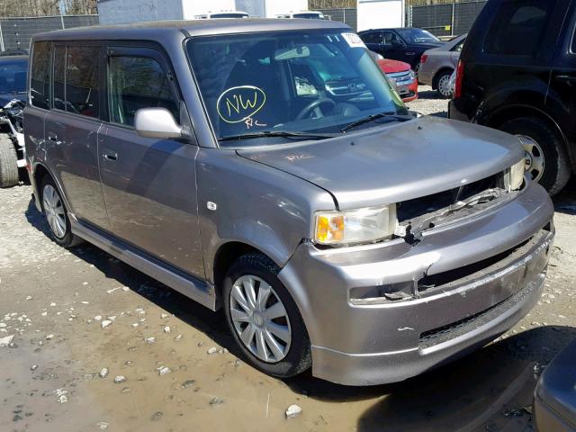 JTLKT324940149941 - 2004 TOYOTA SCION XB SILVER photo 1