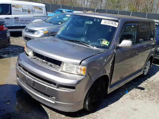 JTLKT324940149941 - 2004 TOYOTA SCION XB SILVER photo 2