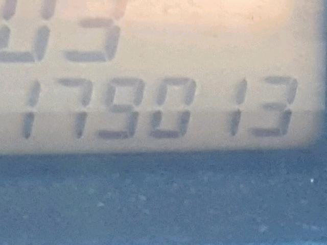 JTLKT324940149941 - 2004 TOYOTA SCION XB SILVER photo 8