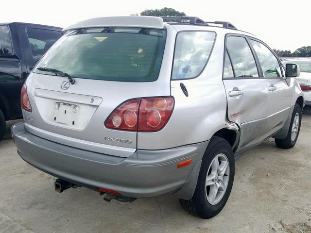 JT6GF10U9X0013031 - 1999 LEXUS RX 300 SILVER photo 4