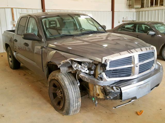 1D7HE48P67S172518 - 2007 DODGE DAKOTA QUA GRAY photo 1