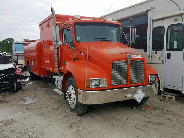 1NKMHZ7X6XS793965 - 1999 KENWORTH CONSTRUCTI ORANGE photo 1