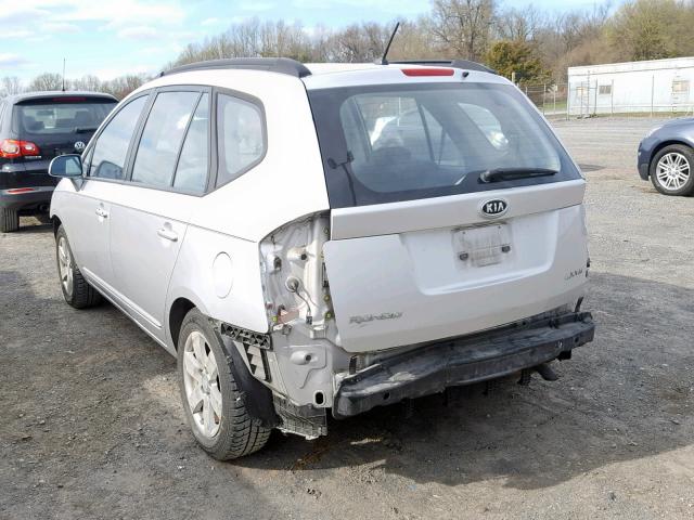 KNAFG526187129045 - 2008 KIA RONDO LX SILVER photo 3