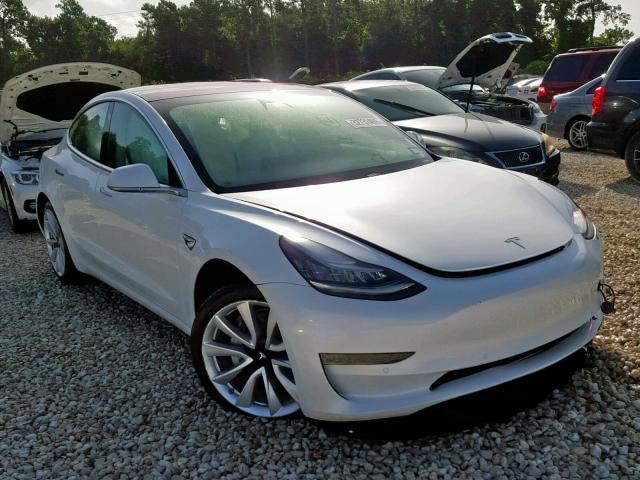 5YJ3E1EA3JF169728 - 2018 TESLA MODEL 3 WHITE photo 1