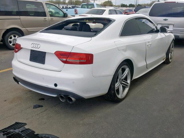 WAUVVAFR2BA073867 - 2011 AUDI S5 PRESTIG WHITE photo 4