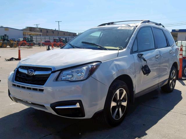 JF2SJAEC9JH555788 - 2018 SUBARU FORESTER 2 WHITE photo 2