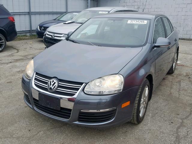 3VWEF71K67M055358 - 2007 VOLKSWAGEN JETTA WOLF GRAY photo 2