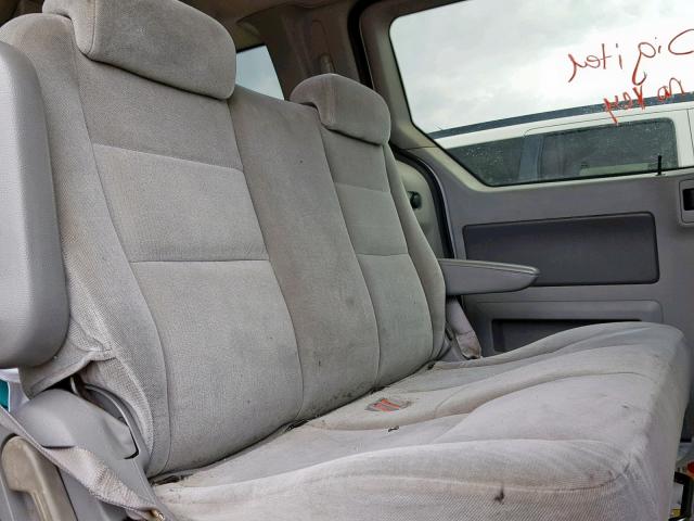 2FMZA57654BA60349 - 2004 FORD FREESTAR S GRAY photo 6