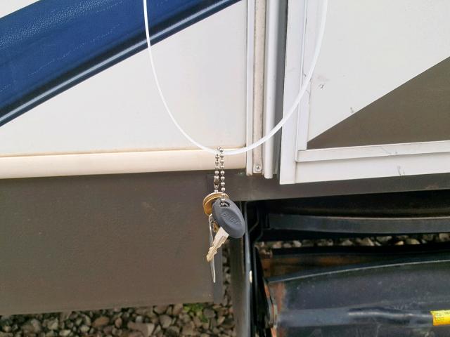 4YDT3202XDB451977 - 2013 KEYSTONE OUTBACK WHITE photo 8