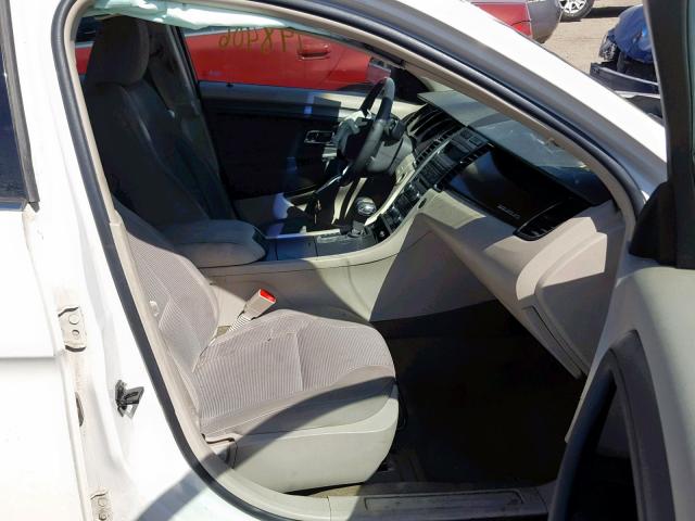 1FAHP2EW7BG160156 - 2011 FORD TAURUS SEL WHITE photo 5